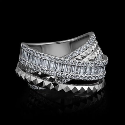 BKR100654W-141206 18KT 12.43G 39BD 0.69CT 102RD 0.79CT