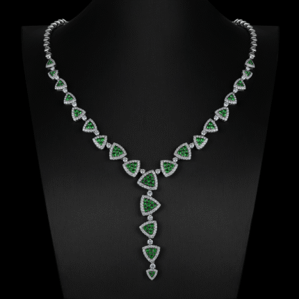 KIN26774AW-GG-171564 18KT 25.98G 107RGG 3.35CT 399RD 4.61CT
